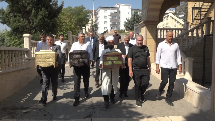 Kabe Örtüleri ve Mukaddes Emanetler Kahramanmaraş’a ulaştı